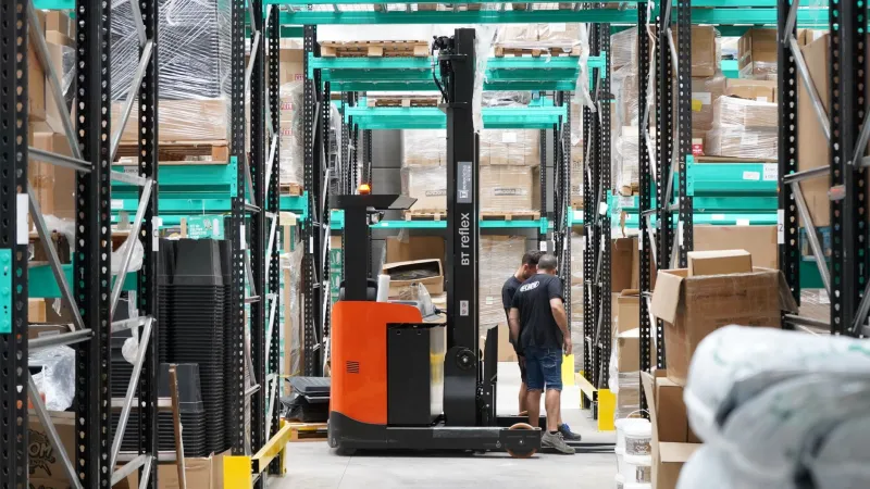 Quiet Efficiency: How Japanese Logistics Intelligence Is Arming French Retailers in America's E-Commerce Battle
